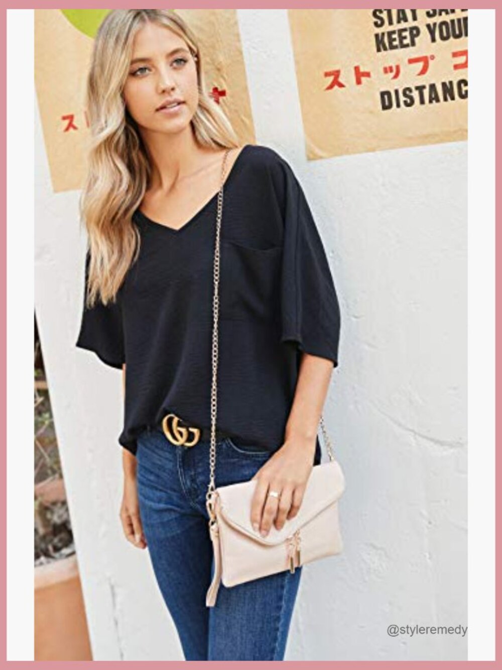 Envelope Wristlet Clutch Crossbody Bag with Chain Strap - Faux Leather - Picture 3 of 7